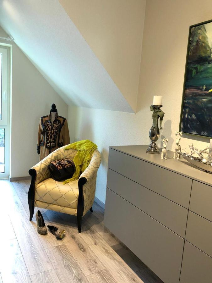 Gaestehaus Brunnenkunst - Exklusiv Wohnen Im Herzen Der Stadt Arnstadt Buitenkant foto